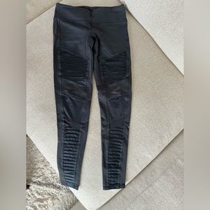 Alo Yoga Moto Leggings